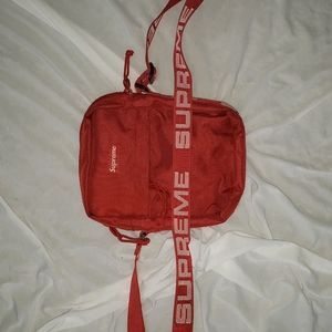 Supreme ss18 shoulder bag